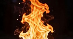 При пожаре в Колпино погибла женщина При пожаре в Колпино погибла женщина