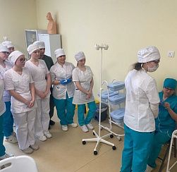 24 февраля, студенты медицинского колледжа им.Бехтерева осваивали профессию прямо на рабочих местах 24 февраля, студенты медицинского колледжа им.Бехтерева осваивали профессию прямо на рабочих местах