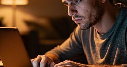 Россияне смогут отказаться от услуг компаний, использующих нейросети Россияне смогут отказаться от услуг компаний, использующих нейросети